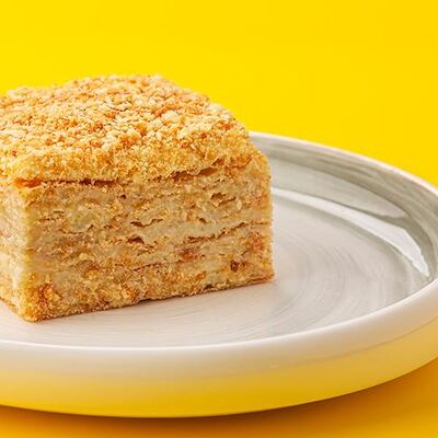 Наполеон с солёной карамелью в Сушилка по цене 465 ₽