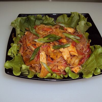 №169 Фунчоза с курицейв Васаби по цене 510 ₽