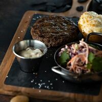 Бифштекс из мраморной говядины в Сытый Лось