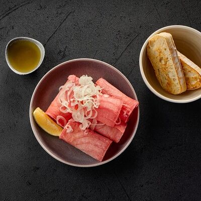 Строганина из тунца в Stories по цене 599 ₽