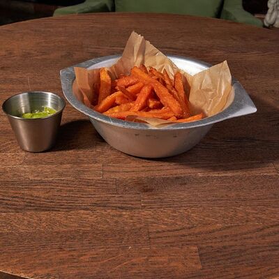 Батат фри в Rossa presnya по цене 580 ₽