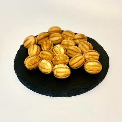 Орешки со сгущенкой в Desserts day по цене 380 ₽