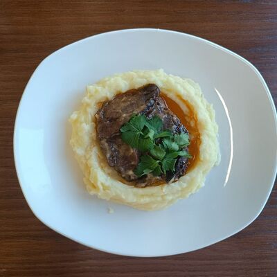 Томленая говядина в Чайхана Арафа по цене 575 ₽