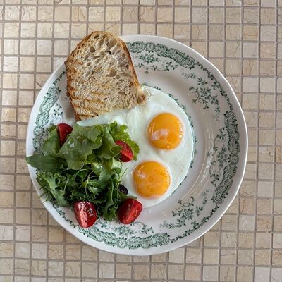 Глазунья в Мари по цене 250 ₽