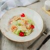 Салат Цезарь с креветками в Kinza по цене 720
