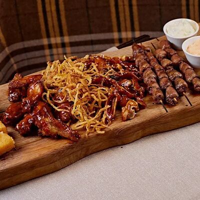 Пивное ассорти (блюдо на компанию)_ в Chester по цене 1760 ₽