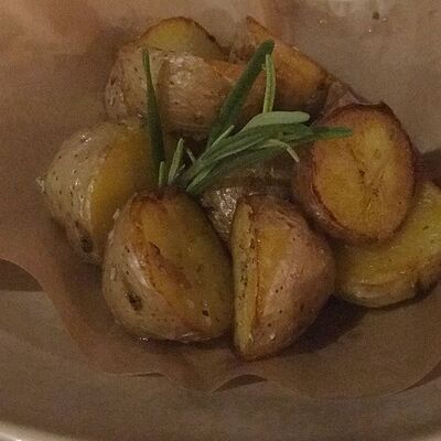 Картофель мини с розмарином в Руккола по цене 350 ₽