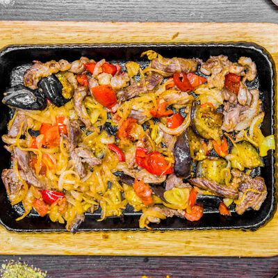 Телятина садж в Lounge-Café Marrakech по цене 490 ₽