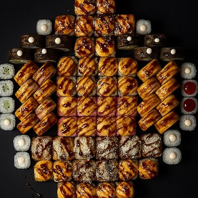 Сет на компаниюв Гастробар ЖАРА по цене 2790 ₽