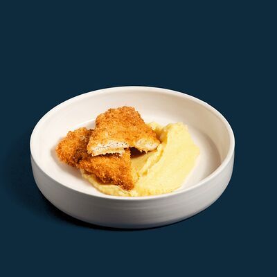 Куриный шницель в хрустящей панировке с картофельным пюре в Дареджани по цене 2400 ₸
