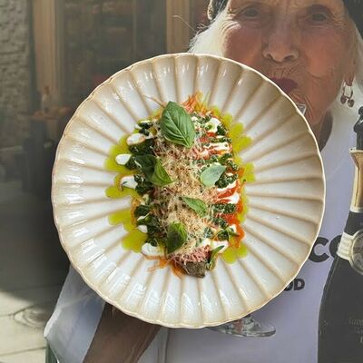 Запеченный баклажан в стиле Пармеджано в Dolce Nonna по цене 590 ₽