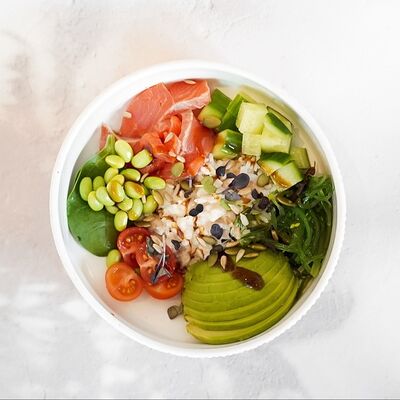 Поке с лососемв Gagarin Coffee & Kitchen по цене 580 ₽