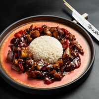 Курица в кисло-сладком соусе с рисом в Том и ям