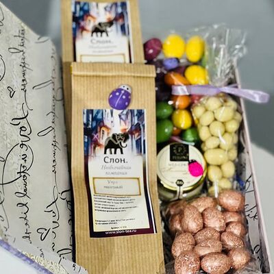 Элитный чай в подарочной коробке книгав Дарите красиво по цене 3150 ₽