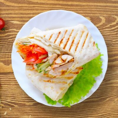 Шаурма куриная в Золотая долина по цене 208 ₽
