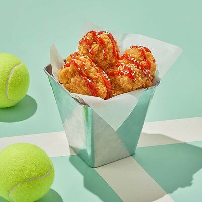 Куриные крылышки в остром корейском соусе в Dostaевский по цене 608 ₽