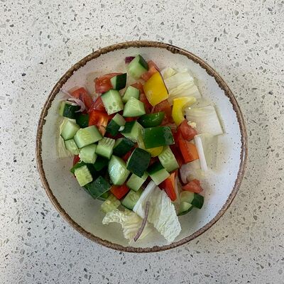 Салат овощной с растительным маслом в Кофеин по цене 280