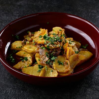 Жареный картофель с грибами в Sofa&par по цене 160 ₽