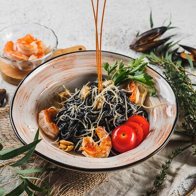 Паста с морепродуктами в Maki Family по цене 399