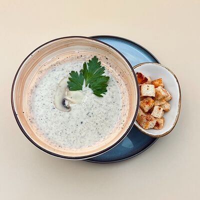 Крем-суп с шампиньонами в Яем по цене 472 ₽