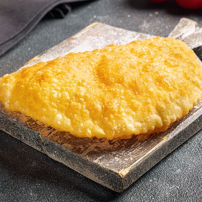 Чебурек в Пекарня у дяди Миши по цене 235 ₽