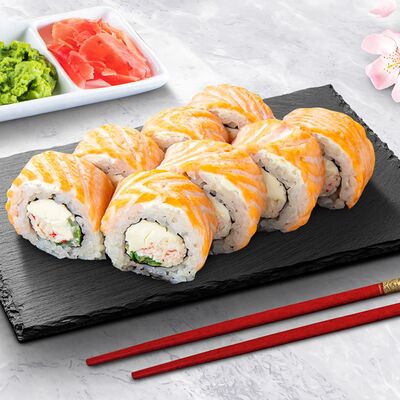 Запеченный ролл Филадельфия гриль в Sushi white lux по цене 829 ₽