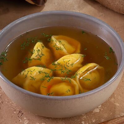 Пельмени Ильич с бульономв ПЕЛЬМЕНИН по цене 290 ₽