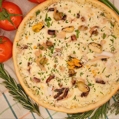 Черноморская в Food74 Court Суши Пицца по цене 1065 ₽