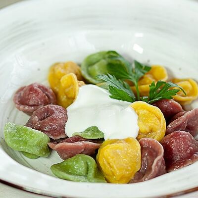 Пельмешки цветные в Рандеву по цене 320 ₽