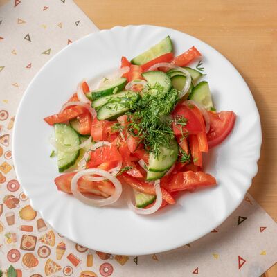 Салат Летний в Фуд Корт №1 по цене 225 ₽