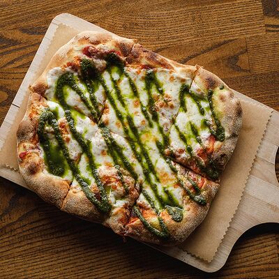 Большая пинца Маргарита в Pasta Salsa Osteria по цене 930 ₽