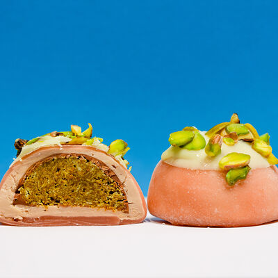 Моти Дубайский Шоколад в Русалочка любит суши по цене 330 ₽