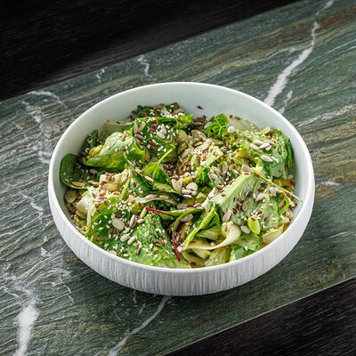 Зеленый салат в Артхаус по цене 710 ₽