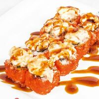 Запечённый ролл Сяке хотто маки в Луиджи & Тосё