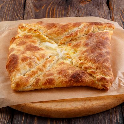 Хачапури из слоеного теста в У Ханумы по цене 520 ₽