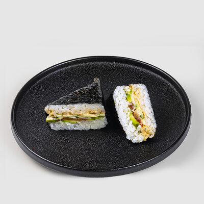 Онигири-сэндвич овощной в СУШИБОКС по цене 192 ₽