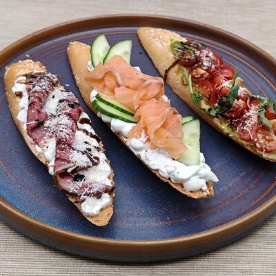 Сет брускетт в Кафе-пекарня Susser по цене 915 ₽