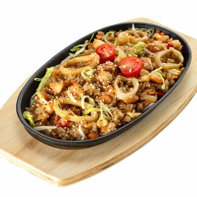 Рис с морепродуктами в Ozaki по цене 289 ₽