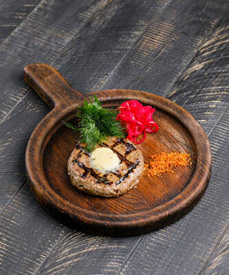 Бифштекс из мраморной говядины Яндекс в Снегири на Лагерном по цене 1020 ₽