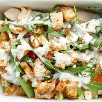 Салат Ранч в Некруглая пицца и роллы по цене 260 ₽