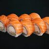 Ролл Филадельфия с авокадо в Sushi Лавка по цене 449