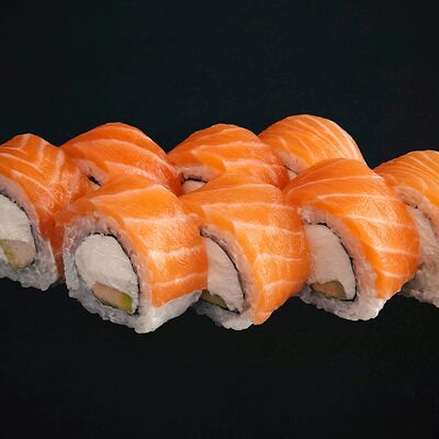 Ролл Филадельфия с авокадо в Sushi Лавка по цене 449 ₽