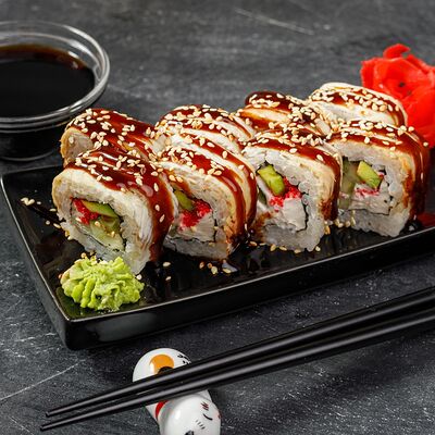 Ролл фирменный Канада в Sushi Pizza Top по цене 789 ₽