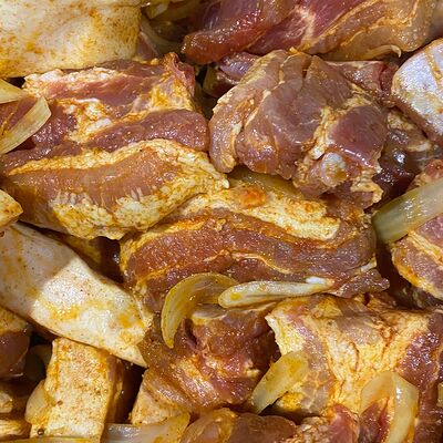 Свиные ребра маринованные в Шашлык Иркутск по цене 1000 ₽
