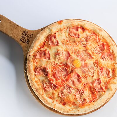 Пицца Карбонара 28см в Семейный ресторан Tiki&Taki по цене 700 ₽