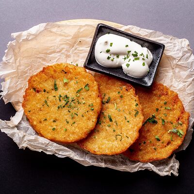 Оладьи картофельные в Eedaa по цене 180 ₽