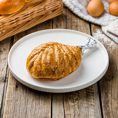 Самса с куриной голенью в Пекарня Маковка по цене 115 ₽