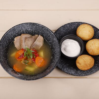 Бульон из говядины с баурсаками в Double Coffee по цене 3700 ₸