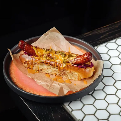 Хот-дог с бельгийской колбаской в Waterzooi по цене 710 ₽