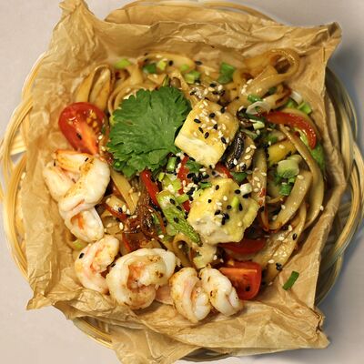 Удон с соусом Пад Тай, тофу и мясом на выбор в Фобошная по цене 480 ₽